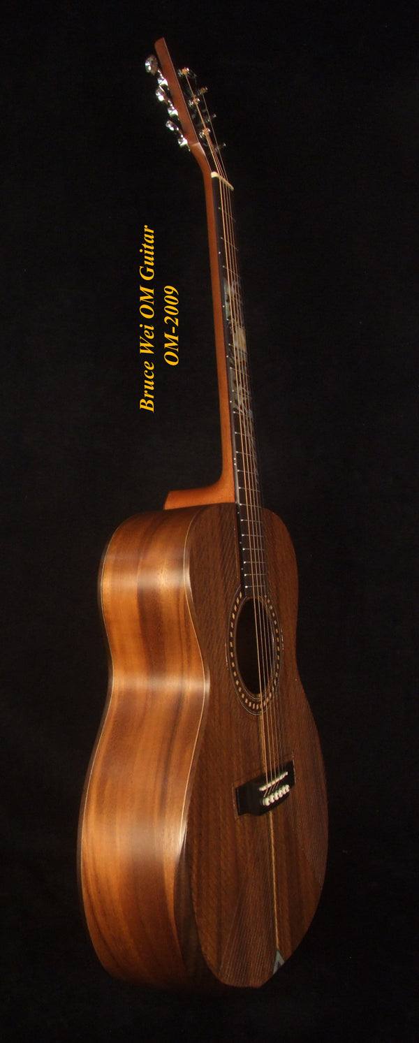Handmade OM Acoustic Guitar, Solid Acacia , Engraved Top, Bevelled Armrest, Mop TIGER Inlay, Soft-bag, Bruce Wei OM-2009