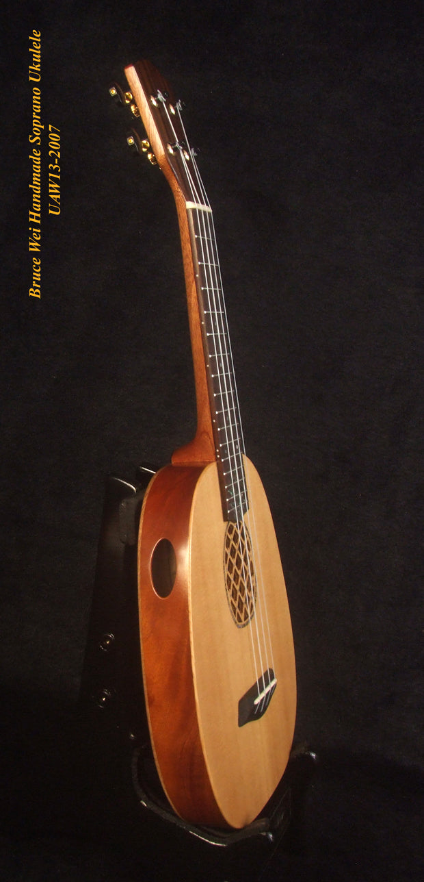 Handmade Soprano Ukulele, Solid Spruce, Mahogany Archback Pineapple, Soft-bag, Bruce Wei UAW13-2007