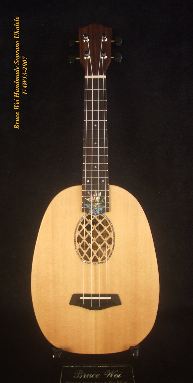 Handmade Soprano Ukulele, Solid Spruce, Mahogany Archback Pineapple, Soft-bag, Bruce Wei UAW13-2007