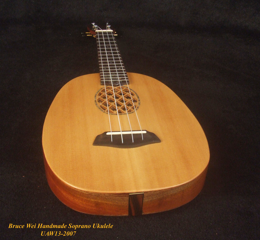 Handmade Soprano Ukulele, Solid Spruce, Mahogany Archback Pineapple, Soft-bag, Bruce Wei UAW13-2007