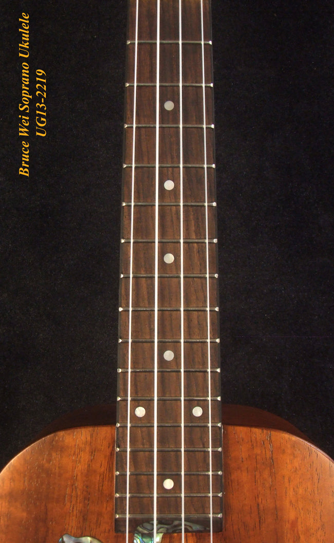 Handmade Soprano Ukulele Solid Hawaiian Koa, Turtle Soundhole, Soft-bag, Bruce Wei UG13-2219