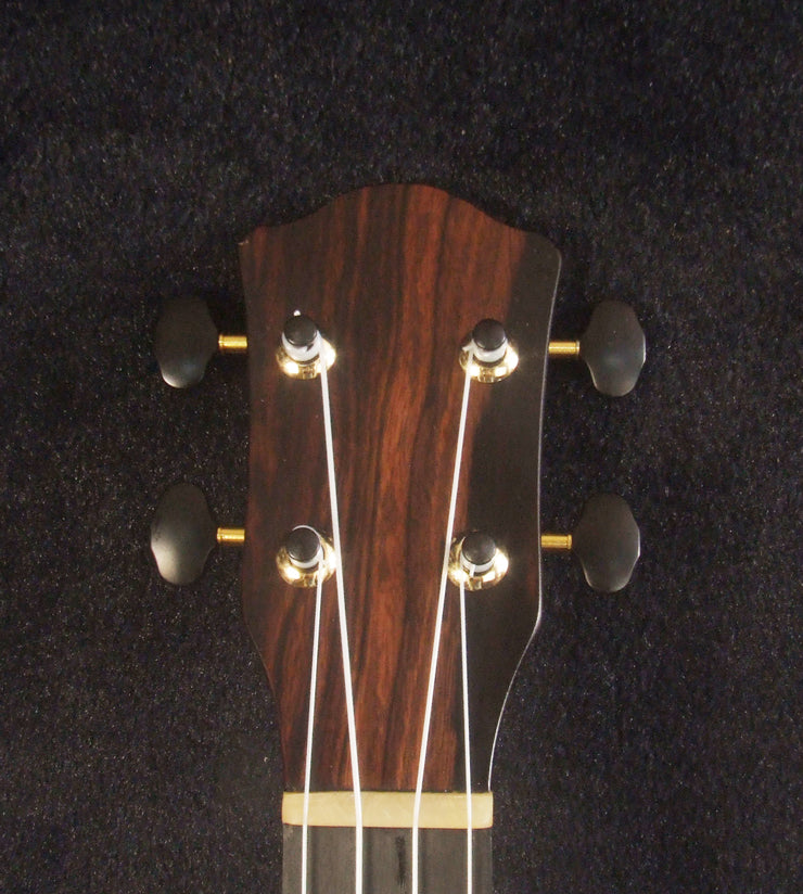Handcrafted Concert Ukulele, Solid Curly Hawaiian Koa, The Islands Soundhole, Abalone inlay, Soft-bag, Bruce Wei UG15-2941
