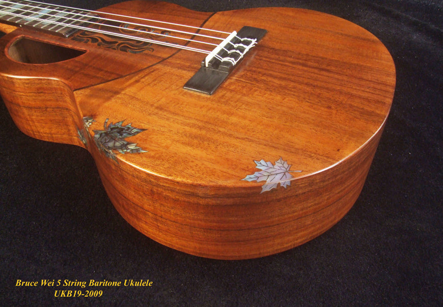 Handcrafted 5 String Baritone Ukulele, Curly Hawaiian Koa, Maple Leaf Inlay, Soft-bag, Bruce Wei UKB19-2009