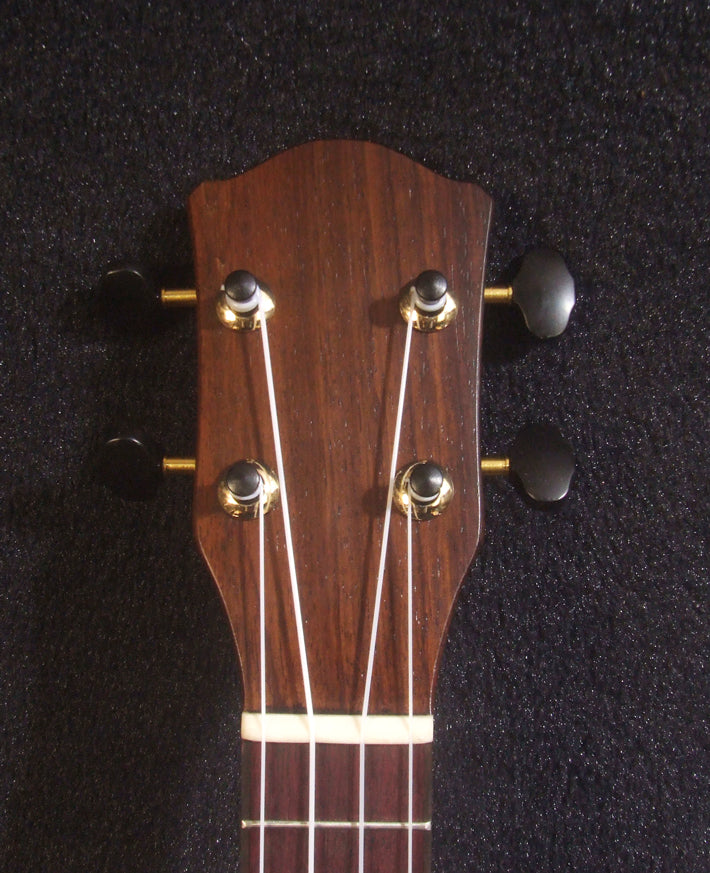 Bruce Wei Handmade Sopranissimo/ Pocket Ukulele, Solid Spruce & Acacia, MOP Inlay, Soft-bag UN11-2003